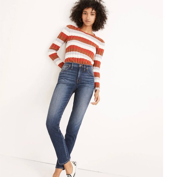 Madewell Slim Straight Jeans — Hammond Wash, Size 26, Classic Straight Leg - Picture 4 of 9